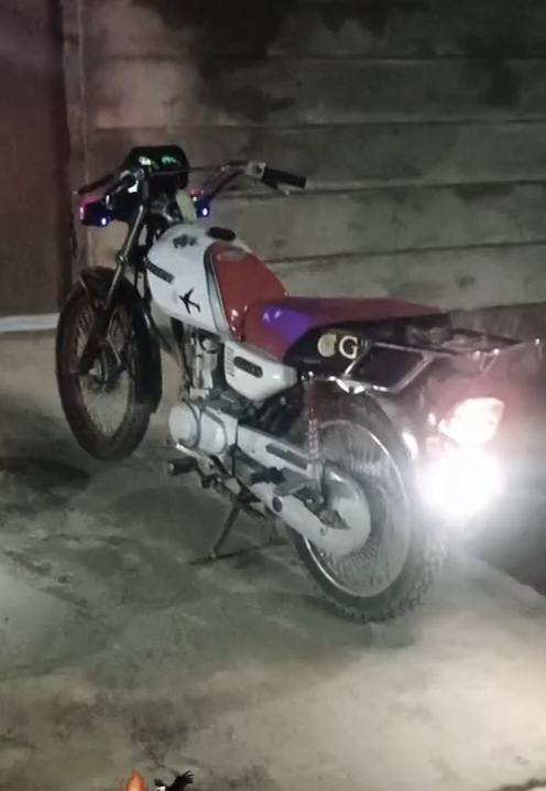 سلام عليكم ماطور تايكر اربعه كير للبيع شرط كهربائيات كامله شلعه فول المكان جلولاء قرية المعاضمه اتصل ***********
