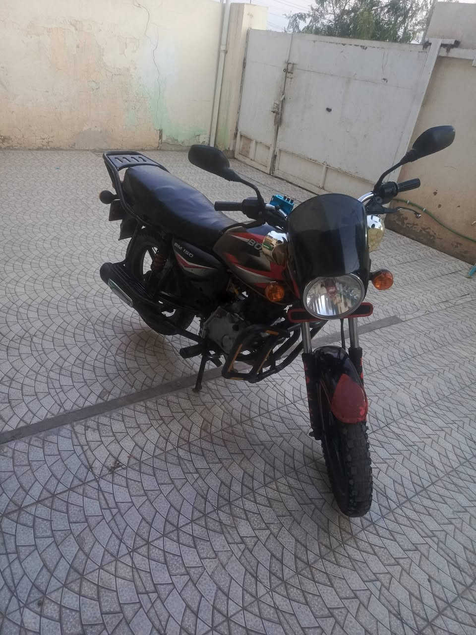 بوكسر للبيع رقم انكليزي تحويل ثاني يوم  موديل 21+ ***********
