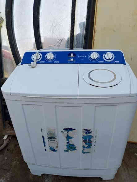 غسالات غسل وتنشيف ثنينهن 
وبيبان اثنين تزمام تضافه كدام 
عينك رقم الهاتف ***********
