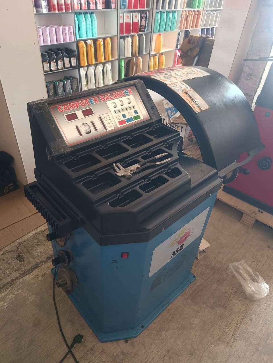 بلنص نضيف ميه بل ميه
شغال للبيع 
سعر 600 الف 
ستفسار 
***********
