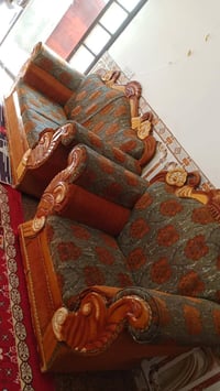 تخم ملكي • قابل تفاوض