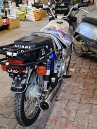 دراجه نامه امتياز موديل 2024 الدراجه نضافه فول شوف عينك اوراقها كارتون...