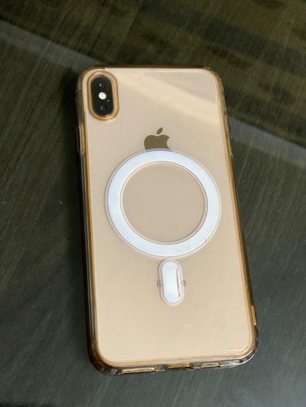 سلام عليكم 
للبيع آيفون اكس ماكس 
ذ2056 بطاريه 🔋80 تك 
جهاز نضيف مبد شاشه فقط 
رقم الهاتف ***********
بي واتساب
