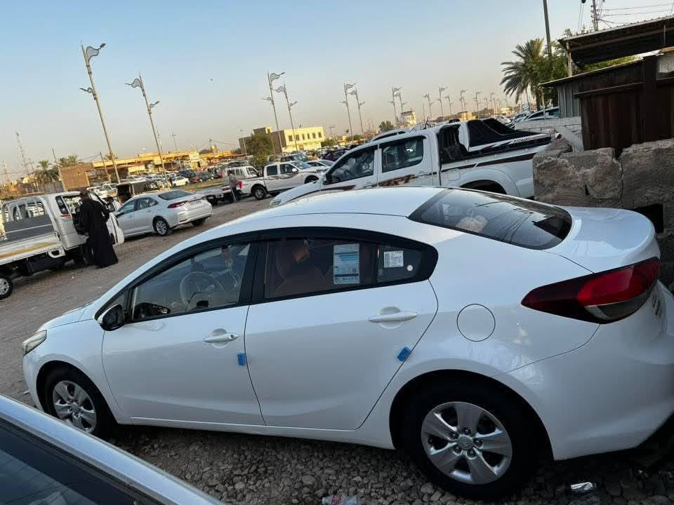 السلام عليكم جميعاً    كيه سيراتو موديل 17 كفاله عامه مكان السيارة بغداد المدائن غير متواجد على التواصل اني مكلف اتصل على @صاحب السيارة ***********
