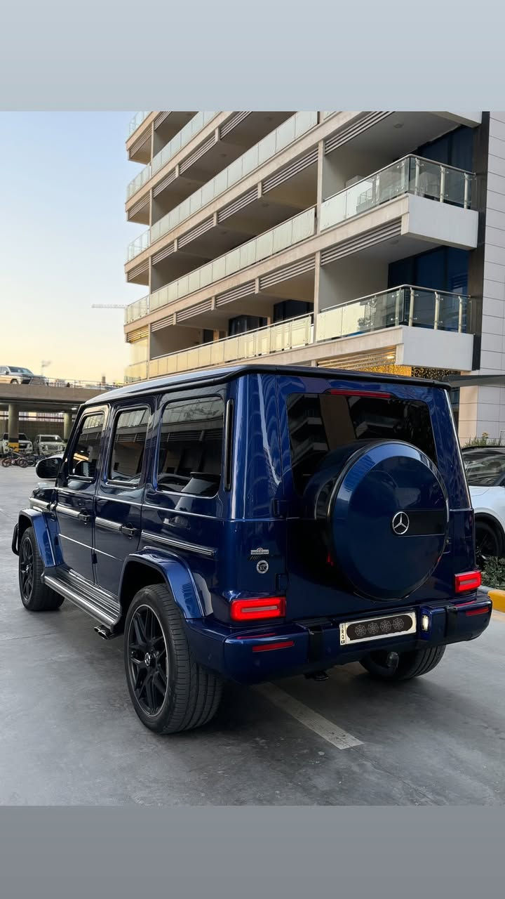 ‏Mercedes-Benz G-Class g500 2019 
المميز للبيع المانيه مضلل بالسنويه 
بصمتين ماشيه 44mi رقم اربيل 
مميز انطيها هيه والرقم كفاله عامه حته من
الشخط والرصعه وبيها سونار .... 💜💜 

المواصفات غنيه عن التعريف g500  
بصمه شاشات سلايد تدفئه تبريد كراسي جلد
كراسي كهرباء تحكمات سستم سماعات ردار 
حساسات كامرات الى اخررر معروف المواصفات 
----------------------------------------
الشراي يتصل وممكن ترهم مراوس حسب القناعه 
كفاله عااااامه حته من الشخط ومكانها بغداد 
سعر مناسب
الرقم : ***********
