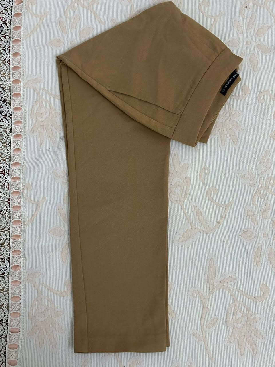 بناطيل بناتيه السعر القطعه الف دينار  فقط تصفيه مولات  وكو بيهم بليبل يلبس من عمر ١٢الى ١٤ سنه  عندي كميه ٩٠ قطعه اريد ابيعهم شلعه وحده


**إذا كنت صاحب هذا الإعلان وتريد حذفه لأي سبب، رجاءا أرسل رسالة إلى الدعم الفني**