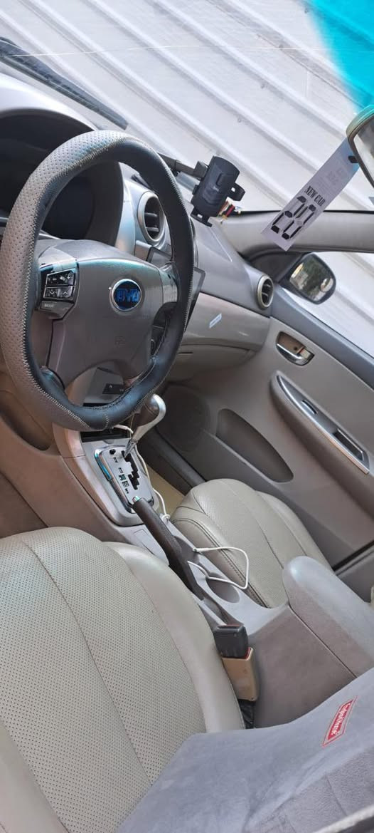 السلام عليكم
اخوان سياره نوع 

بي واي دي G3

مديل 2011

خصوصي 

رقم أنكليزي 

سنويه بسمي 

متحويل مباشر 

السعر /60$ 

المواصفات 

فتحه  سقف 

بصمه ابواب 

بصمه تشغيل 

كشنات جلد 

شاشه تاب

السياره نضيفه بمعنه اكلمه واحلا من الصور

كشر نضيف بدونن ضرر

 

الهاتف: ***********
