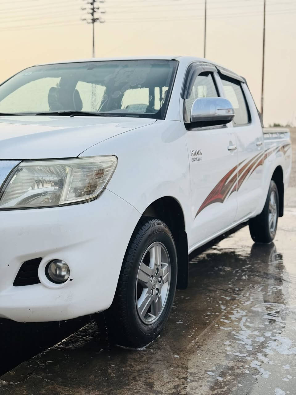 سلام عليكم بيكم ٢٠١٤ للبيع سياره جديد بيهه  البنيد مبدل محرك مكفول لا تنقيص ولاتبخير رقم بصره بسمي سعر 185 العنوان بصره قضاء المدينه اتصال ***********
