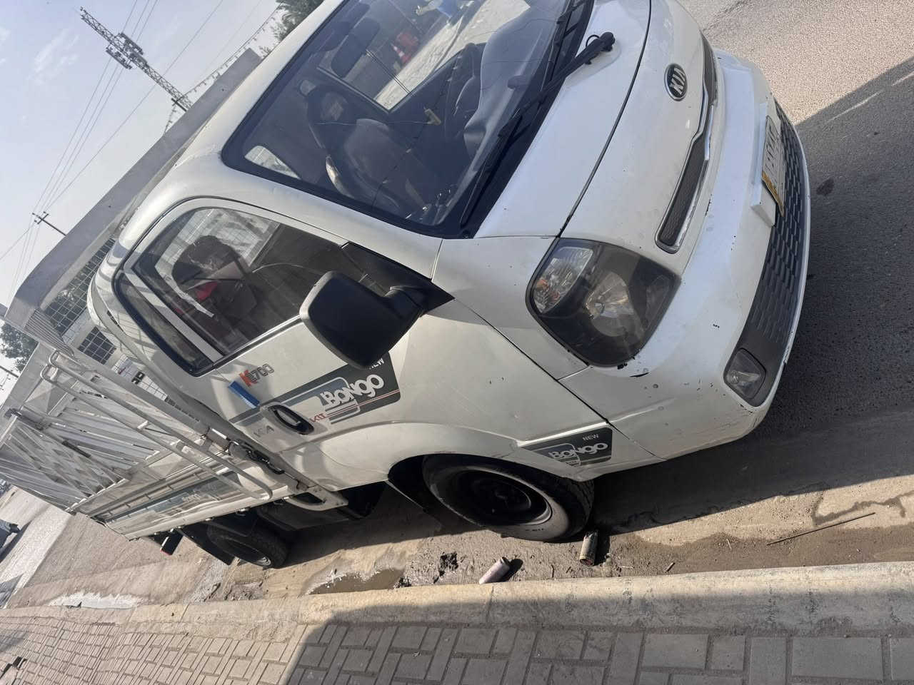 سلام عليكم للبيع سياره عموشه 2016رقمه بصره مشروع وطني السياره راعيه موجوده تحويل بل غزاليه بيه فقط البدي حزام صبغ سعره 105مكاني البياع شارع الرافدين 
وهذه رقم راعيه ***********
غير متواجد عل نت
