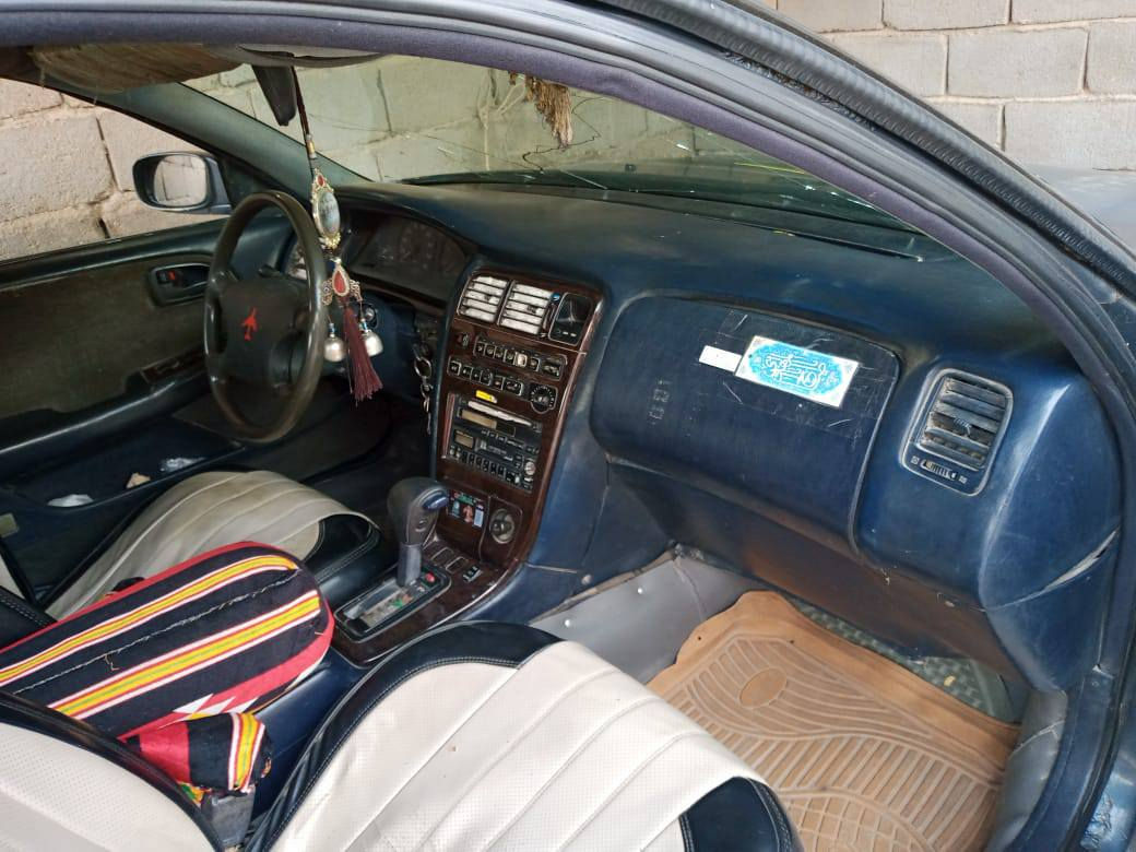 كرسته للبيع مكفوله من كلشي فقط كصه قماره سياره حلوه احله من لصوره مكان البصره وسعرها 50ورقه وبيها مجال قليل اتصل وتدلل ***********
