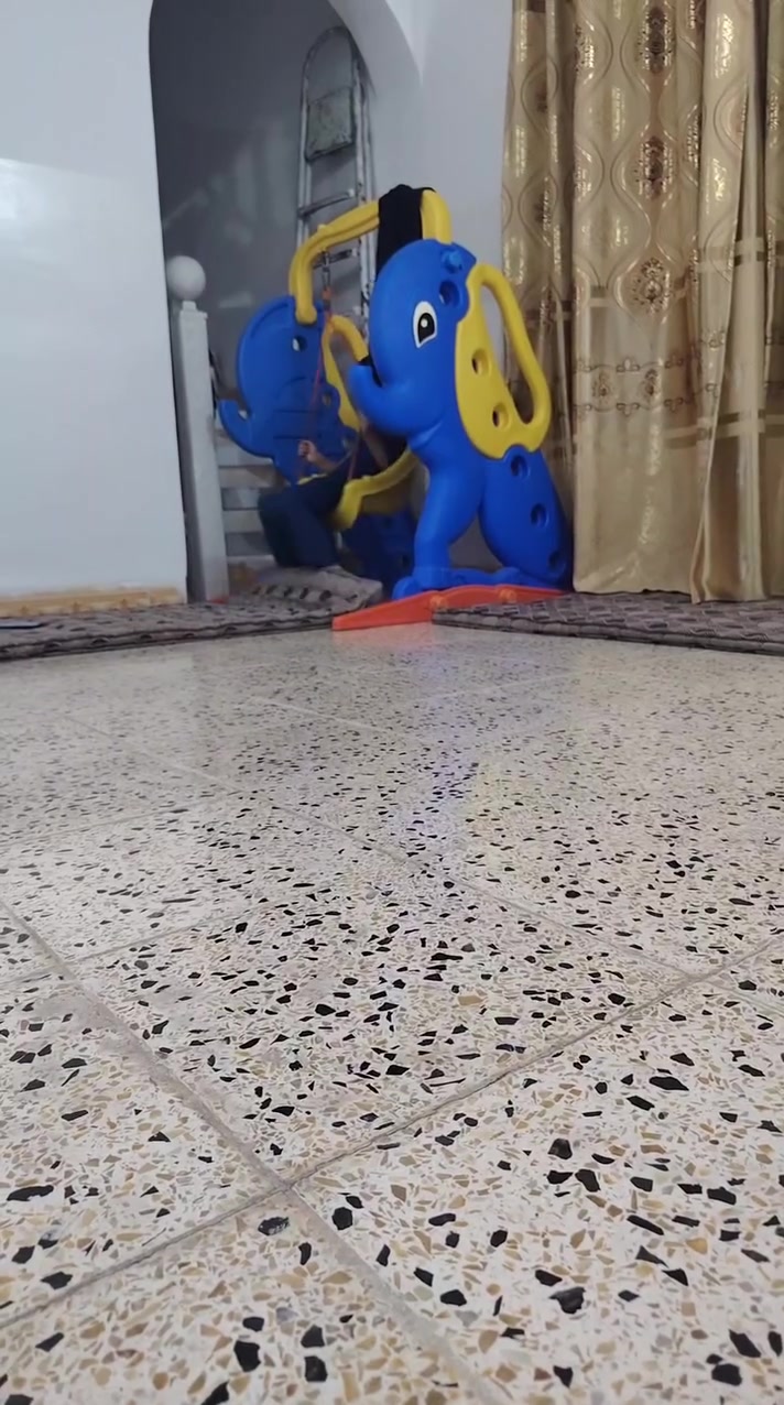 للبيع وكلها جديده استعمال شي قليل ***********
