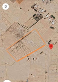 مزرعه البيع 8 دوانم المزرعه بيها رتواز او بيها خط كهرباء مزروعه 200 سد...