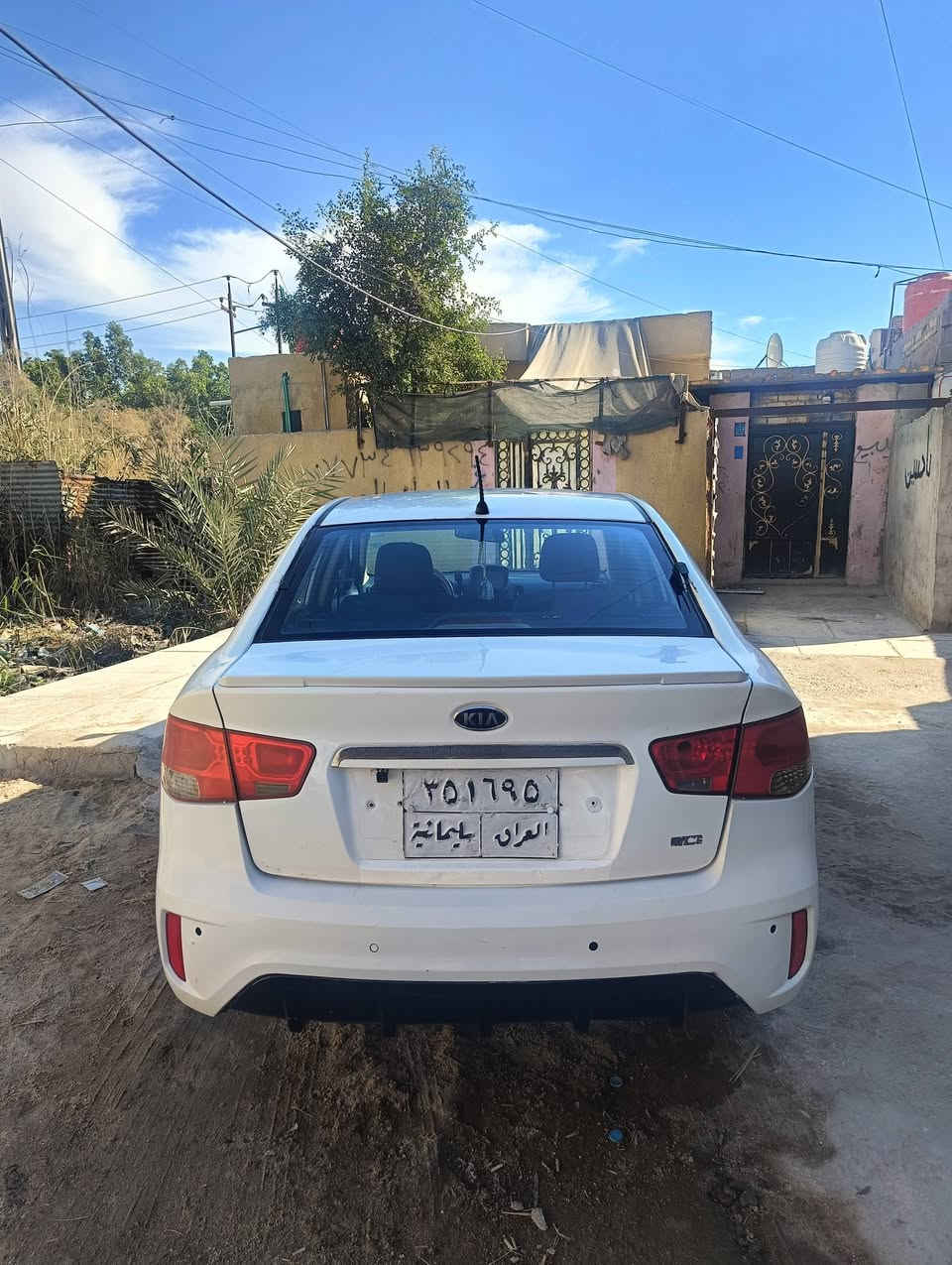 السلام عليكم كيه سيراتو لبيع ادوات ادوات بيهة كصة جنطة سعر40اوبيهة مجال اذة سيارة مراوس قابل عنوان بصرة***********
