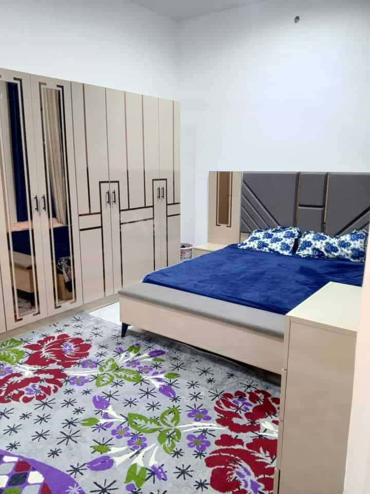 دار للبيع بالاسكان مساحته 100متر طابو امامي قرب مدرسة الحريه ب3000
يتكون من ستقبال وصاله وغرفه 
ومطبخ وصحيات خارجية ودخليه
الطابق الثاني غرفه  فقط 
البيت غير مسكون حاليا
السعر 115 الاتصال ***********
