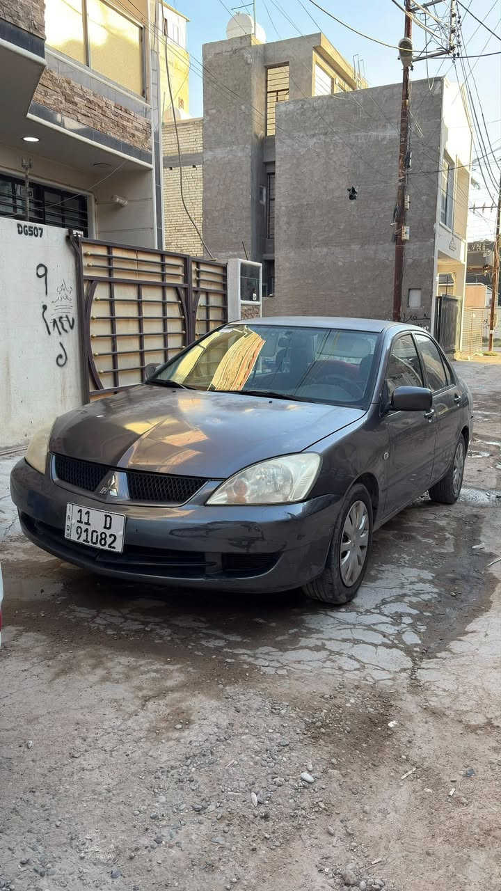 السلام عليكم اخوان لانسر ٢٠١١ الشركة العامة سيارة كفالة من الصبغ والتبديل بيها بس جراد موضح بالصور سنوية وهزة جديدة رقم إنكليزي بغداد بسمي للاستفسار *********** سعرها ٧٩ مكاني بغداد الدورة
