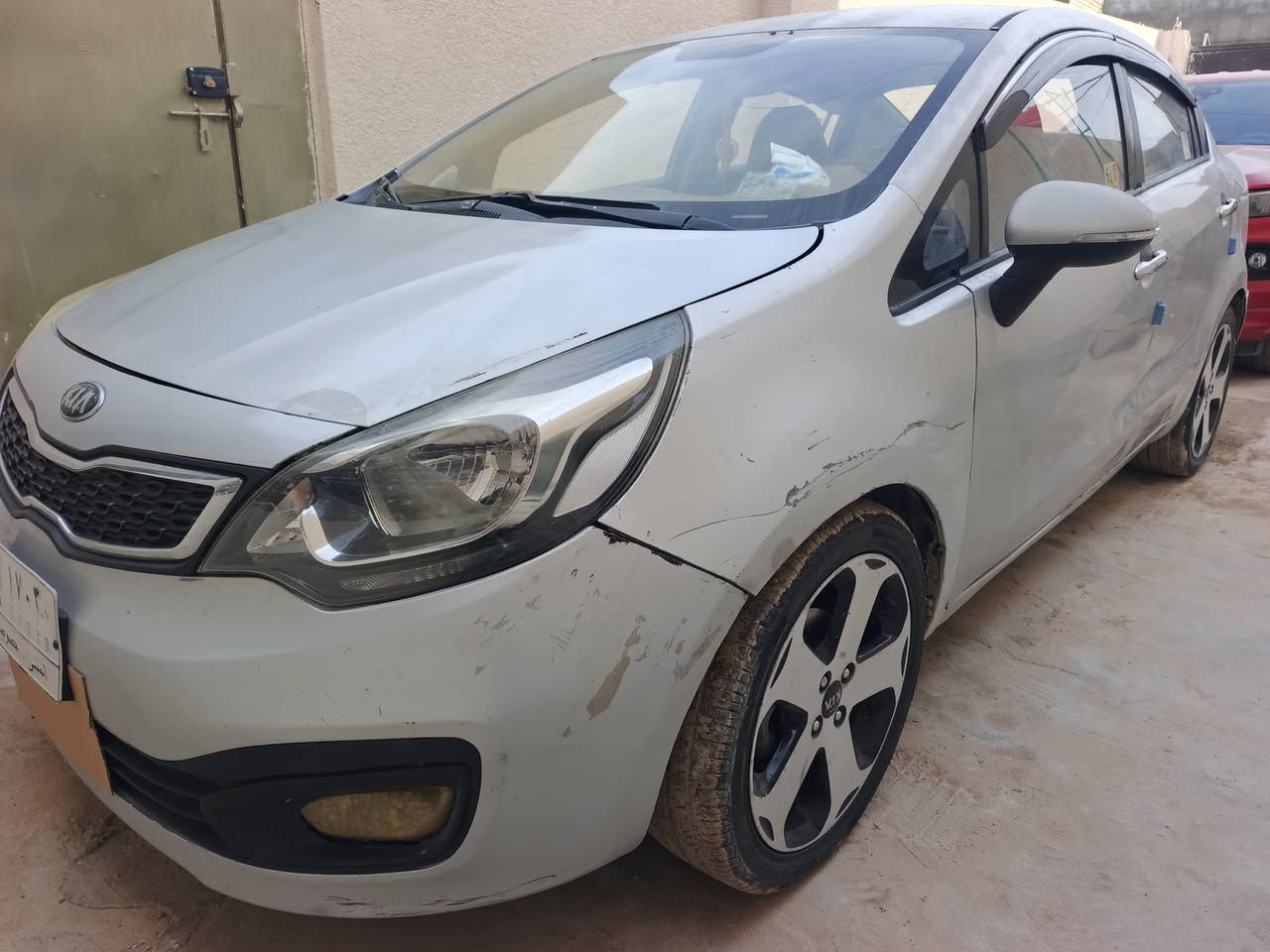 السلام عليكم
كيا ريو موديل 13 خليجي مكينة 1600 بيها جاملغ مبدل بدون عابر  ورشات صبغ  جاهزة من كلشي 
*********** مكانب رميثة سماوة
