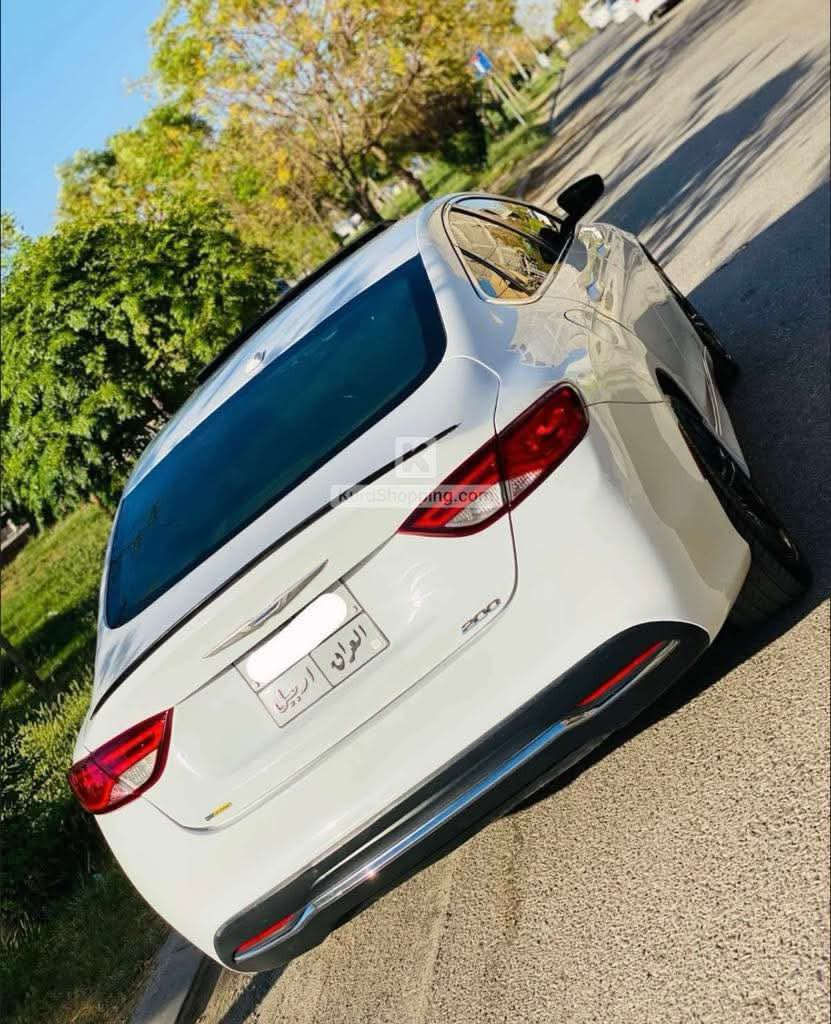 chrysler c200 2016
2 chamlxe pshtawa lagal dargae pshtawa sakn subxa be zhore shane lae sakneshe tewardraetawa  airbag dazhbulu sukan nataqewa bas dhan taqewa shasha gawra blajktor slaet kushen hetat sukan hetar geru makenaw karbaeatu hamu shte bashart

٣ پارچة بؤياخ ٢٠١٦ بةس ئةيرباگي شاني تةقيوة گيرو 
مةكينةو كاربايات و هةمو گياني بةشةرت
***********
