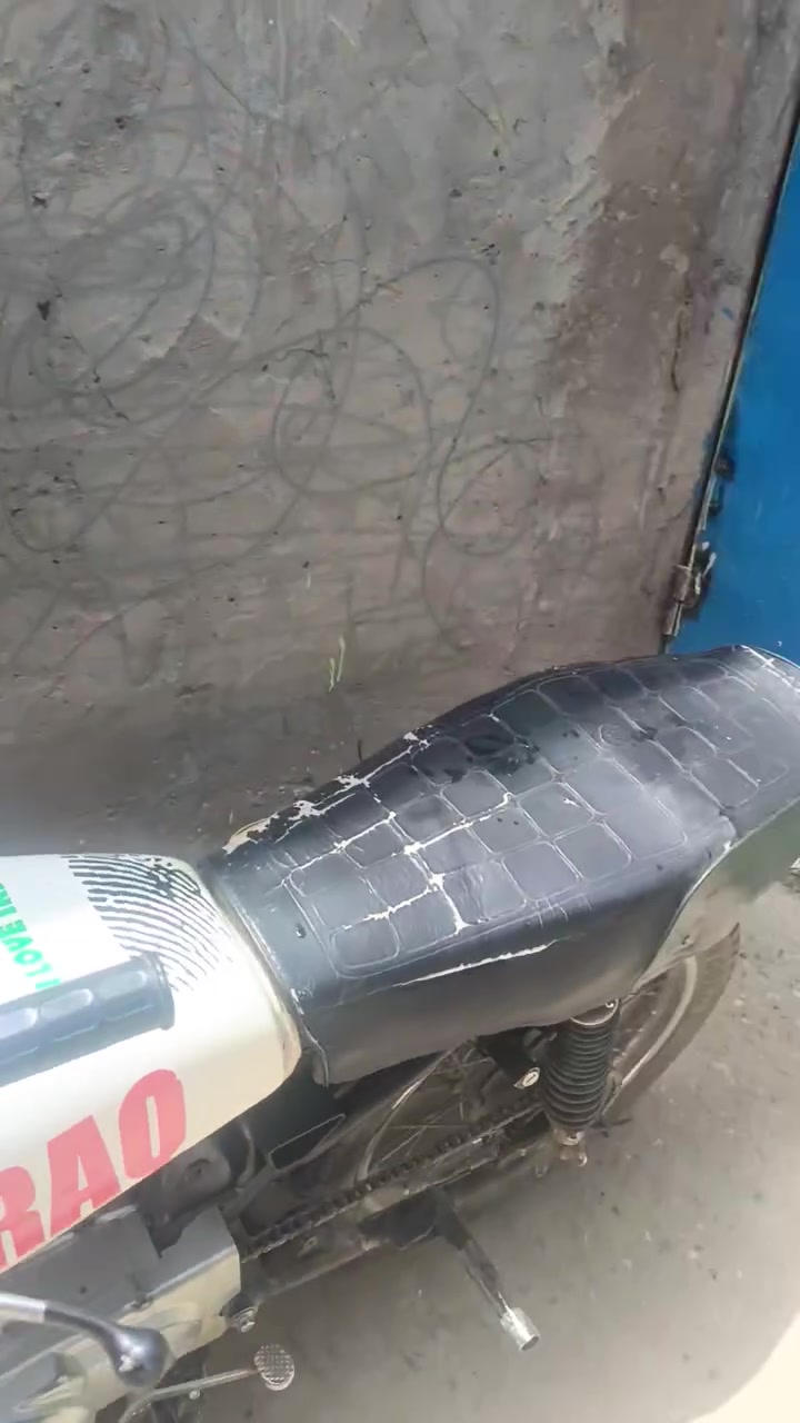السلام عليكم دراجه نامه شلامجه للبيع بيها شويه نواقص خفايف محرك مكفول لا تنقيص ولا تبخير اوراق اصولي شاصي ارشا 2021 وغراض 2024 بيع مستعجل قيم بل اليرضي الله رقمي *********** مامتواجد على الفيس
