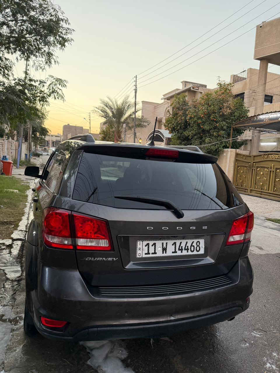 من رخصت الادمن السلام عليكم سياره جورني للبيع رقم بغداد ٢٠١٩ سنوية ورقم جديد حادثه جاملغ وبنيد بدون دواخل  شاشة اعطال شاشة كبيره السيارة من امريكا عله ادينه محرك ٢٤٠٠  أربعه سلندر تخم تاير جديد صدر جديد السياره جاهزه من كل شي كذب عليه أي مصرف أي كلوب مانستغل بالدشبول  السعر ١٣٠ ورقة واني بالخدمه السياره رقم بغداد وموجوده بحي الجهاد
الرقم ***********
