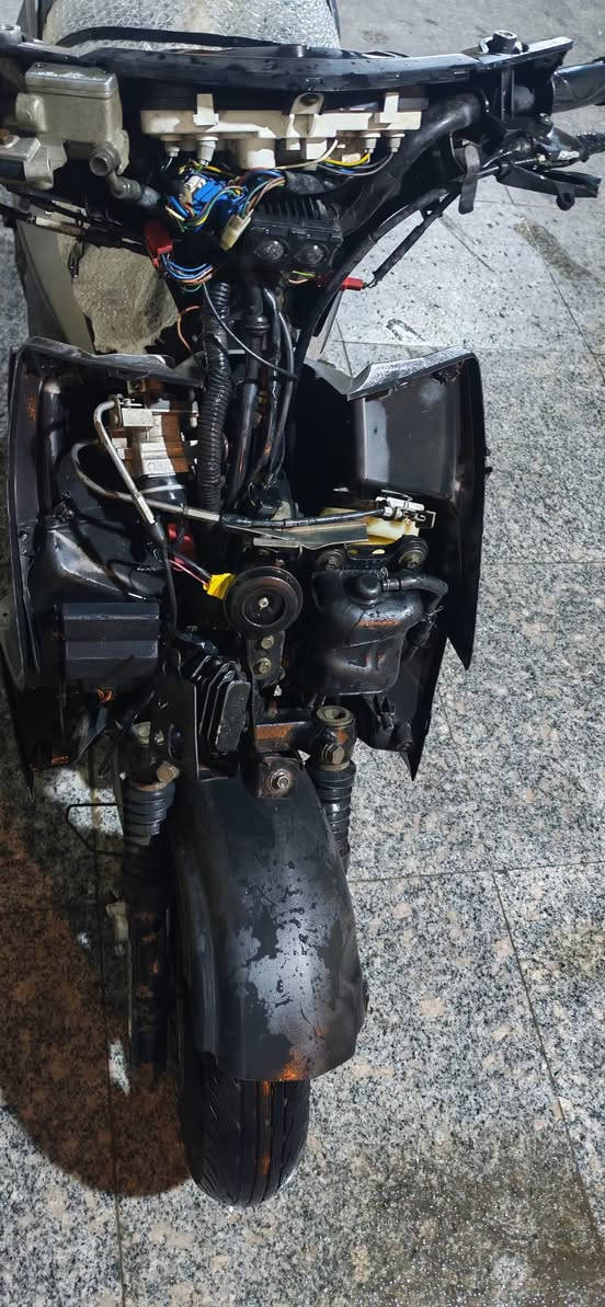 سلام وعليكم ماكس ثلعب جي تي ار للبيع الدراجه بيها نقص كفرات امامي الدراجه نضيفه سعر 375 وبيها مجال حك الجيه مكاني بغداد الحارثيه رقم *********** ومعا تحياتي للجميع
