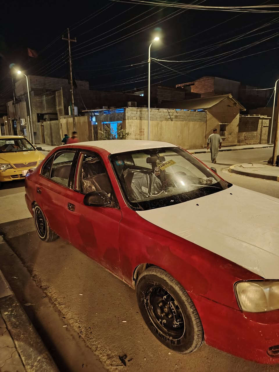 السلام عليكم سياره هونداي فيرنا 2002 مكينه وكير مكفولات طخم تاير جديد حداده بعدهي ماشادهامن الدعاميه الدعاميه رقم انكليزي بسمي وهزه جديده سنويه ٢٠٣٠ السعر 35 وبيها مجال هاذه رقمي ***********
