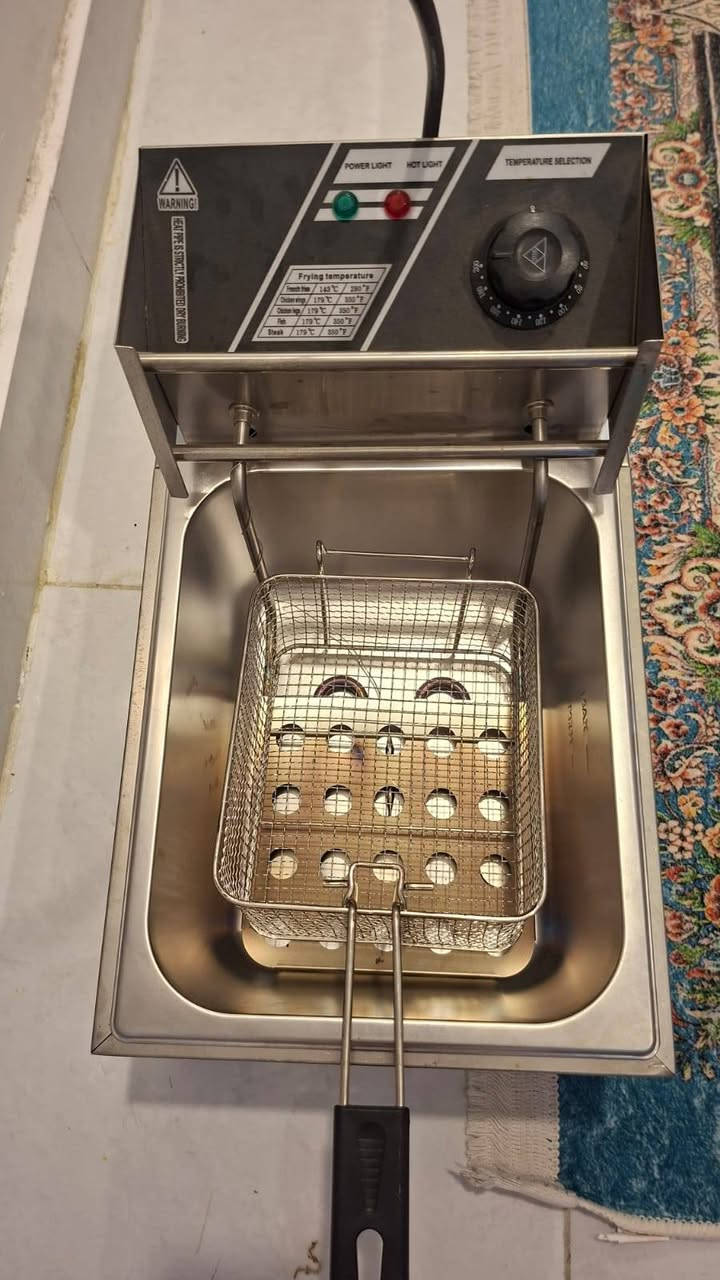 قلاية هوائية ب50 وبي مجال استعمال مره وحده سبلت ب750 وبي مجال جديد وسنك ب110


**إذا كنت صاحب هذا الإعلان وتريد حذفه لأي سبب، رجاءا أرسل رسالة إلى الدعم الفني**