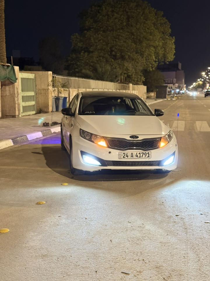 السلام عليكم للبيع او مراوس اوبتيما 2011 رقم دهوك تحويل او وكاله سنويه 2028  صبغ عام تكسي الخليج  ميكنه 2000 
مكينه وكير خير من الله حداديه جديده تبريد منضومه كامله جديده  سياره خير من الله جاهزه 
السعر 90 
***********
