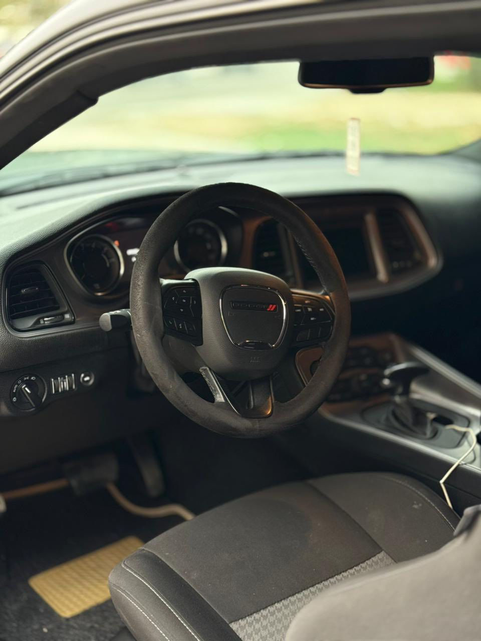 سلام عليكم للبيع دوج جالنجر GT موديل 2023 النداء الاخير
اخوان سيارة جديده جدااا تعتبر اخت الزيرو ماشيه ١٩ الف فقط 
تعتبر بدون ضرر فقط ربع الدعاميه الاماميه 
سياره مغلفة  اسود  طافي 
مواصفات الGT معروفه 
سعر ٢١ الف 
مكاني بغداد شارع فلسطين 
***********
