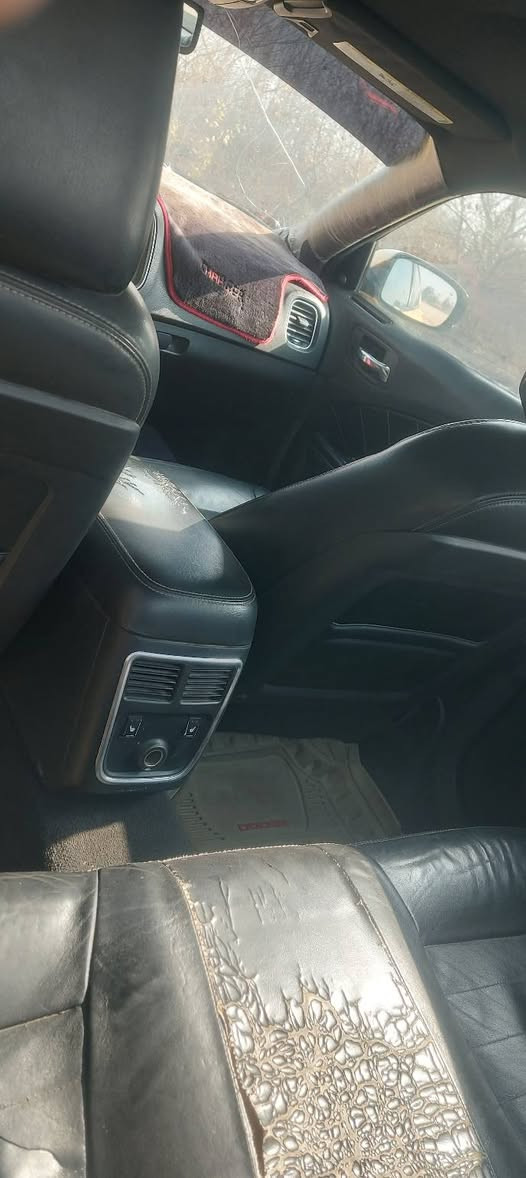 سلام عليكم جارجر مديل 11 هيمي ضربته الوارد الامريكي جاملغ الوره وماعابره بيه بطل واكف بل المكينه سعره 110 ***********مكاني الناصريه
