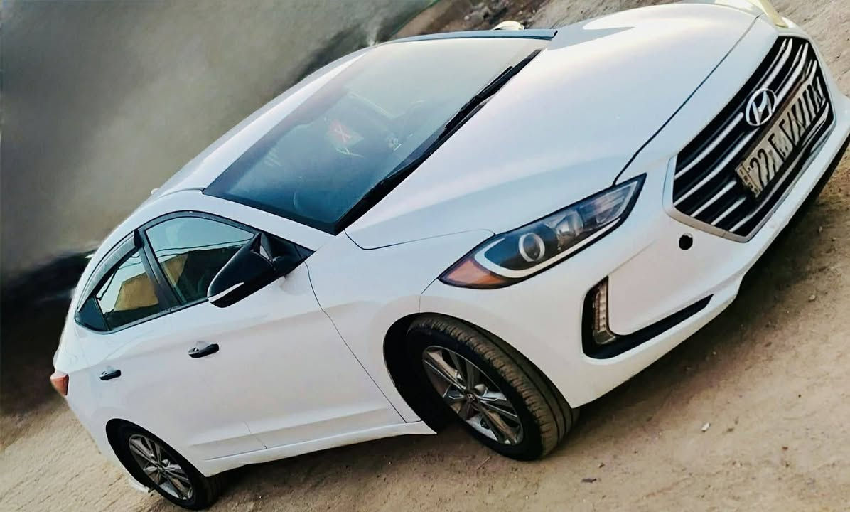 السلام عليكم الانترا  2017 

سنويه لل 29 تحويل 

امريكي كلين بدون ضربه بدون تبديل 

فقط چاملغ امامي نفسه مرشوش

بچم كبس حت الدعاميات كفاله

بدون دواخل وبدن لغد  ليبل واحد

محرك 2000 دوش 

گير ايتي المرغوب

تبريد خير من الله والتدفئه

تحكمات ستيرن جهتين

دوشمه جلد كشنات وارضيه

تخم تاير  صدر 

وضعيات قياده سبورت  ايكو نورمل

مثبت سرعه 

بيها تگشير بالقماره والبونيد والجنطه والتكم وانصبغن ووياها كلير توحيد لون
السياره ناعمه وحلوه  السعر 110وبيها مجال 
المكان واسط الصويره
رقمي ***********
