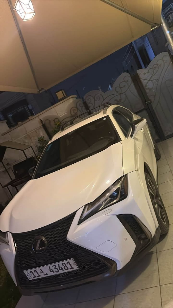 السعر 202 ورقه
١- عداد المسافة المقطوعه 70 الف كيلومتر
٢- تبديل قطعه واحده ( البنيد) تم تبديلة بنفس اللون
٣- رقم بغداد بأسمي تحويل ثاني يوم

الجاملغات نظيفة و المحرك و الكير نظيف

المواصفات /
-محرك بنزين 2.0 لتر، 4 سلندر.
-نظام هايبرد
-القوة الإجمالية: 181 حصان
-نظام Lexus Safety System نظام ما قبل -الاصطدام مع كشف  المشاه المحافظة على المسار
-تنبيه مغادرة المسار
-قراءة إشارات المرور
-مراقبة النقطة العمياء والتنبيه عند الرجوع
-تنبيه مغادره المسار
-مقاعد جلد مع تحكم كهربائي في بعض الفئات
-فتحة سقف 
-إضاءة LED أمامية وخلفيه
-مثبت سرعه
-كاميرا خلفيه
-بصمه

مكاني بغداد السيدية 
تواصل ***********3
بيها مجال بالمعقول تعال وتدلل
