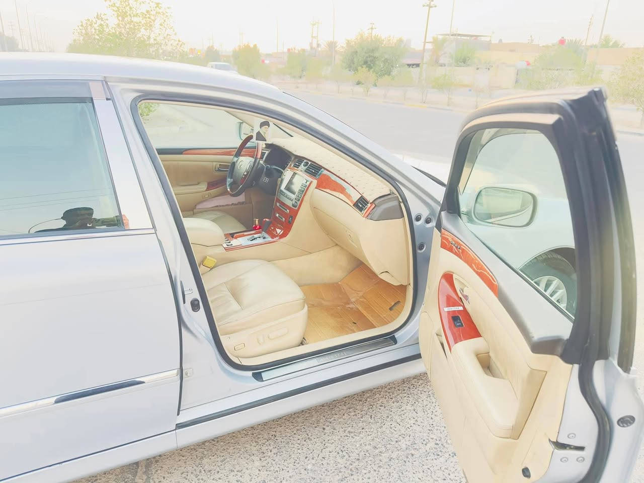 سلام عليكم ماجستا مديل 2007مكينه  وكير وحداديه وتخم تاير جاهزه تبريد تتدفئه جاهزه سياره كص جنطه للبيع السعر 45وبيها مجال مكاني ميسان العمارة رقم الهاتف ***********
