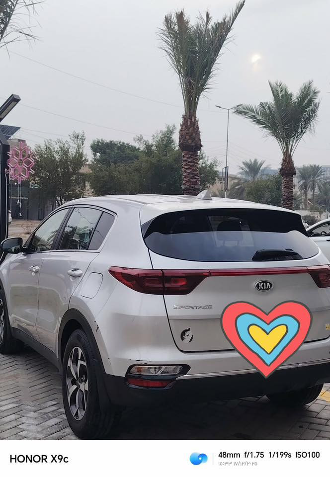 السلام عليكم
كيا سبورتج 2020 مواصفات  Lx امريكي نظيفة جداً ايرباكات سليمة حادثة جاملغ الايسر فقط موجود مرفوق مع المنشور مكينة وكير مكفولات كفاله السيارة مواصفات تحكمات ستيرن حساس تنبيه امامي توقف تبريد امامي خلفي شاشة كبيره  مكان السيارة بغداد  السعر178 وبيه مجال بسيط الاستفسار ع رقم هاتف ***********
