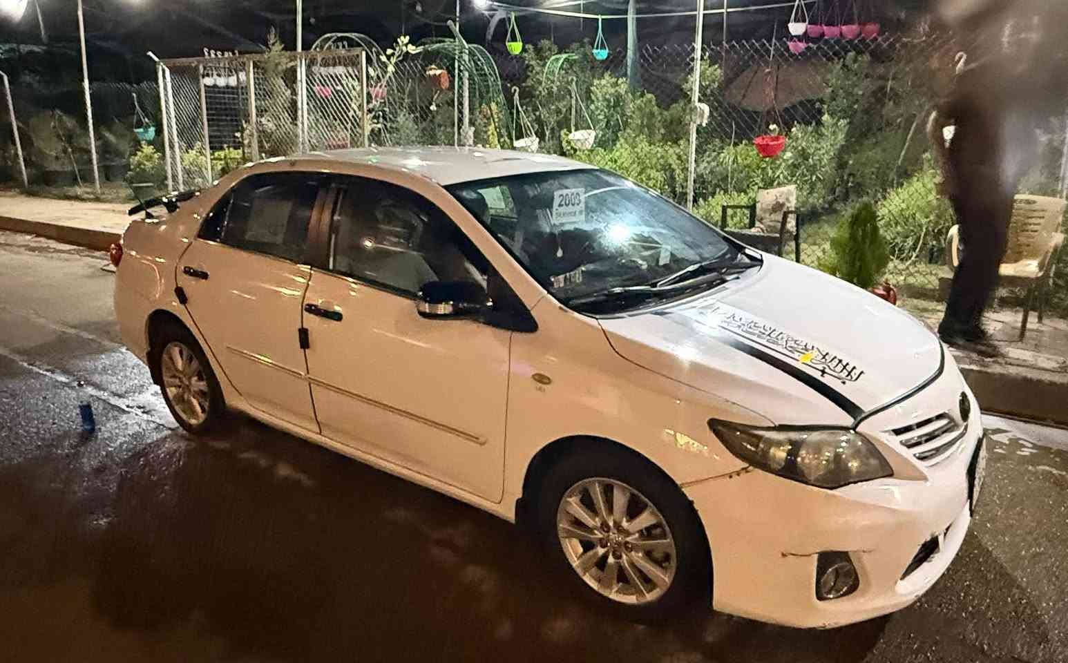 السلام عليكم 👋🏻
TOYTA COROLLA 
كورلا 2009 محدث 2013 
محرك وكير مكفول 
تخم تايرات جديد
منظومة تبريد جديده 
منظومة زنون
سياره مكفوله من حادث بيهه فقط مكانات صبغ اثر جراد 
صدر امامي جديد 
دسكات كلهه جدد 
سياره شاشة ايباد 
حساسات خلفي وكامره خلفيه متحركه 
السعر 107 $
بيهه مجال بسيط كلش
المكان الانبار /الرمادي 
للا ستفسار : ***********
