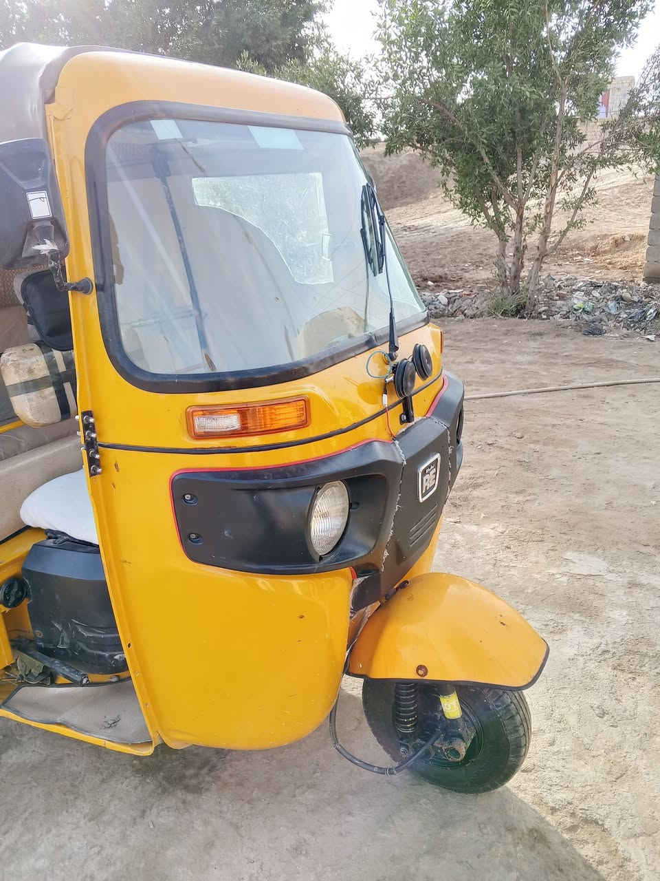 سلام عليكم تكتك لبيع موديل 19كفاله بس مصبوغه لجماليه تكتك مال جناي خير من الله كبل لشارع وراق وكيل شاكر  سعر 4800وبيه مجال بسيط لشراي خاص مامتواجد رقم ***********
