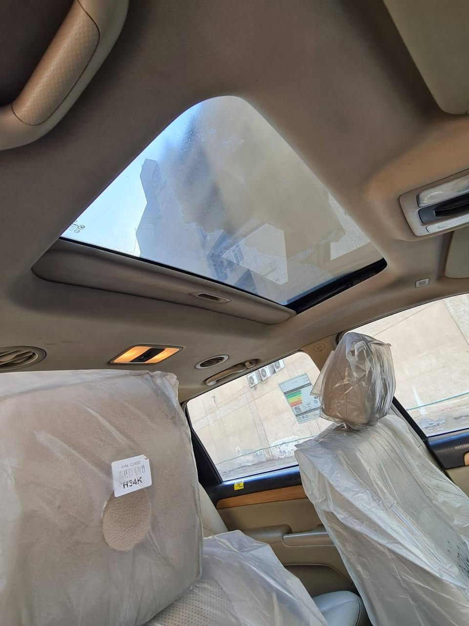 للبيع كيا موهافي 2015  خليجي فول مواصفات 1/1 أعلى شي بل الموهافي Vip استيراد الدوليه العراقبه مكفوله كفاله   عامه السونار مرفق مع الصور                                              1بصمة دخول + بصمة تشغيل.                                            2دفع رباعي 4×4 فوريل.                                                  3 زاك لايت.                                                                     4 فتحة سقف.                                                                 5 مانع انزلاق + نزول منحدرات.                                        6 صندوق شفط.                                                             7 بك لايت LED.                                                             8 سبعة راكب ثلاث قطع تبريد.                                          9 كشنات جلد تدفئة تبريد خلفي وأمامي.                            10 حساسات خلفيه.                                                        11 كامرة خلفي بلادي.                                                     12 كراسي الامام كهربائي خزن ميموري وضعيات.                    14 لايت زنون عالي وناصي بلادي.                                                                15 مكينة 3800 بلاد كفالة.      رقم الهاتف *********** مكان السيارة كربلاء المركز                       سعر السياره 180 ورقة وبيه مجال قليل للشراي
