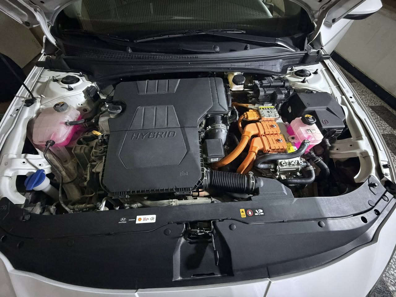 السلام عليكم للبيع النترا 2024 هايبرد دخول جديد ماشية 13 ميل رقم بغداد انگليزي بأسمي تحويل ثاني يوم الضرر موضوح بالصور السيارة بدون صبغ و ليبل واحد سعر 185 ومجال بسيط عنوان بغداد البلديات 
المواصفات السيارة فول عدا الفتحة
• بصمة
• رادار امامي جانبي خلفي
• اوتو هولد
• سايد بريك كهرباء 
• شاشة متصل
• ثلاث وضعيات قيادة
• تشغيل عن بعد
• لد داخلي بلادي متغير الألوان
• لد خلفي بگ لايت
• تحديد مسار
• توقف ذاتي
• قيادة ألية


**إذا كنت صاحب هذا الإعلان وتريد حذفه لأي سبب، رجاءا أرسل رسالة إلى الدعم الفني**