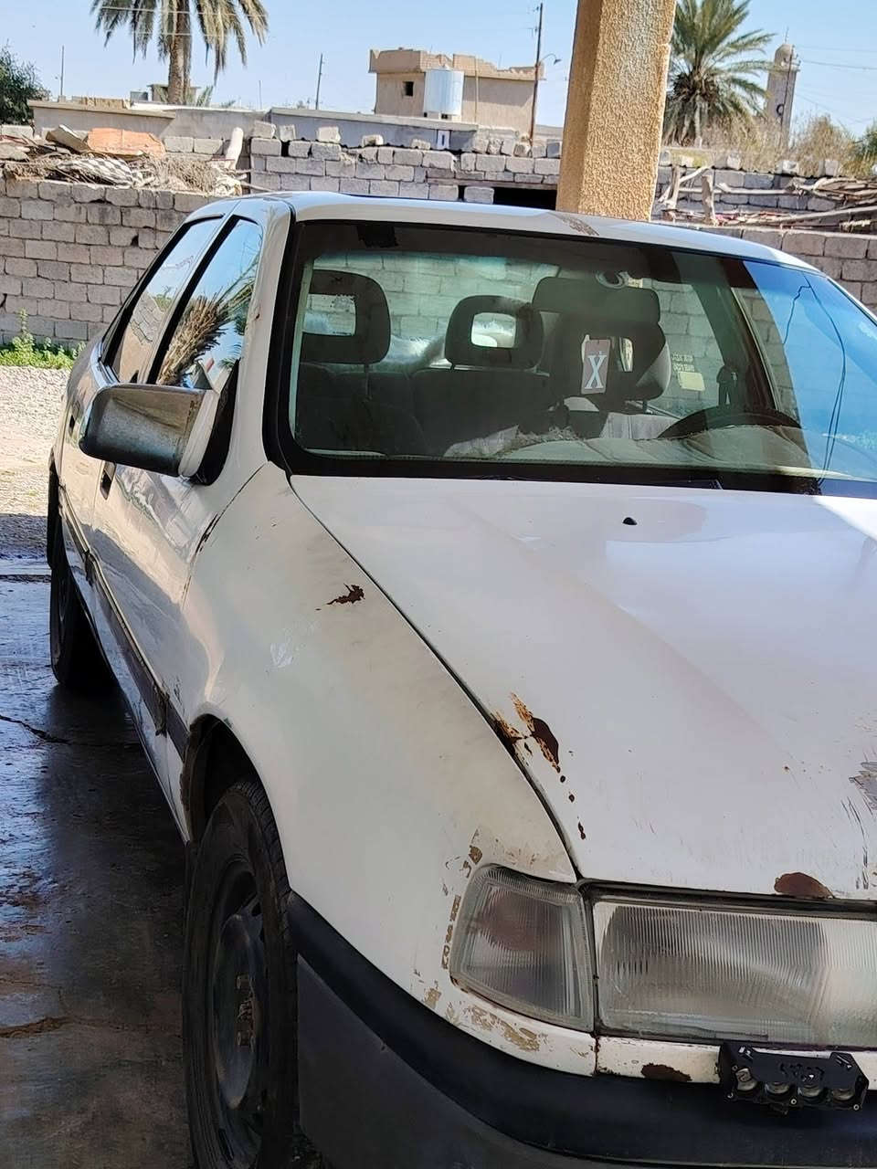 السلام عليكم فكتره 16 لبيع محرك وكير شرط تايرات جدد باتري جديد السياره بيه وكاله وبيه قاصرين تصل على رقم 
***********
***********
