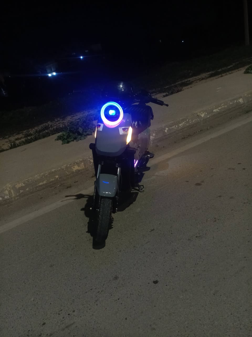 f3للبيع راسلني ودزلك المواصفات الدراجةبيها مكاتبة
السعر 650وبي مجال 
مكاني كركوك 
رقم الهاتف3799 228 0787


**إذا كنت صاحب هذا الإعلان وتريد حذفه لأي سبب، رجاءا أرسل رسالة إلى الدعم الفني**