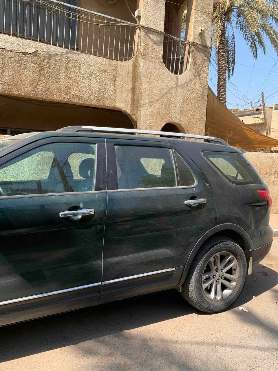 للبيع فورد اكسبلورر ٢٠١٣ xlt رقم مميز تقريبا يرادلها ترتيبات و صبغ ضررها صفحه اليمين بابين اعتقد رايدها ١١٠ ورقه وبيها مجال مكاني بغداد للاستفسار ***********
