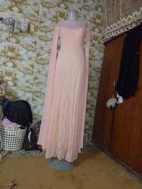 فساتين • مقاسات • تواصل خاص