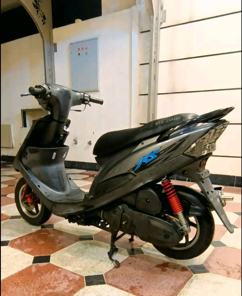 للراغب بلشراء عدله 55 + سلف 55 بلادي من اليابان كفاله عامه كلشي بيها شغال عليها  تزويد ويل نجمه + صالنصه صجميه اصليه 
السعر مليون وبيها مجال بسيط


**إذا كنت صاحب هذا الإعلان وتريد حذفه لأي سبب، رجاءا أرسل رسالة إلى الدعم الفني**