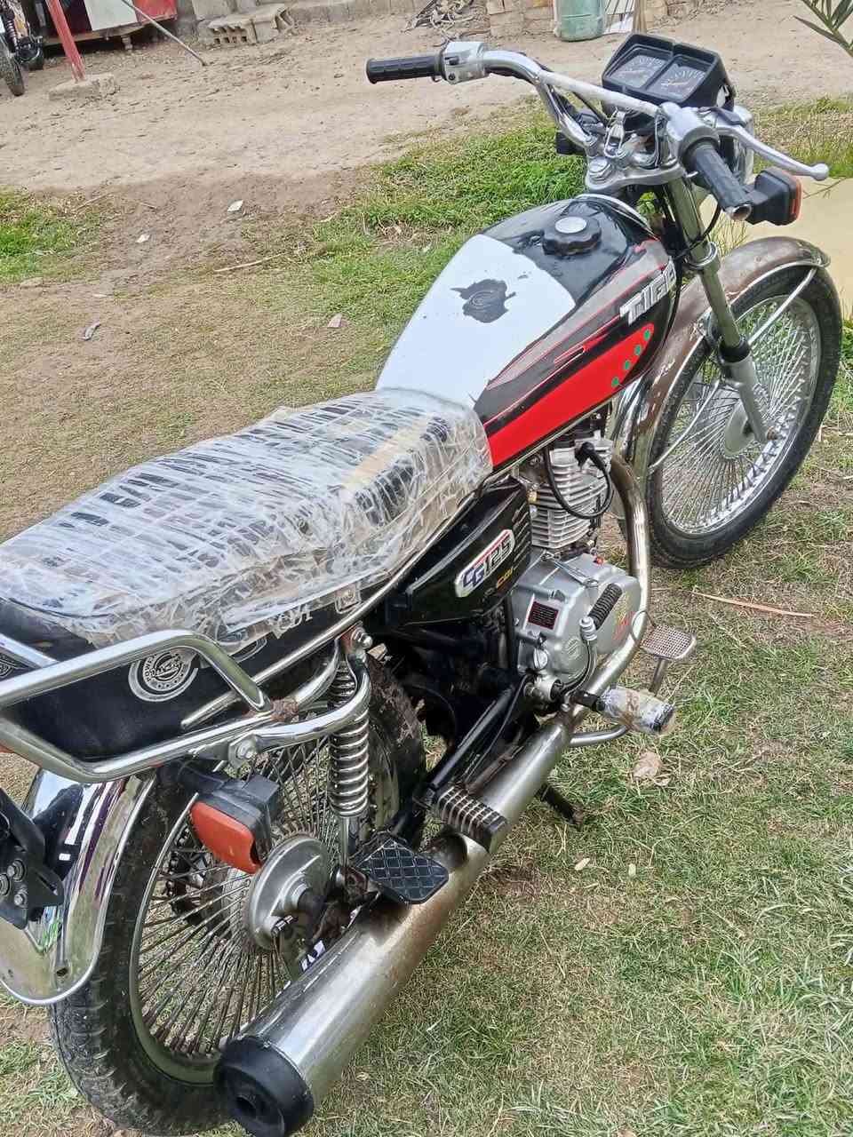 350 وبيها مجال تايكر


**إذا كنت صاحب هذا الإعلان وتريد حذفه لأي سبب، رجاءا أرسل رسالة إلى الدعم الفني**