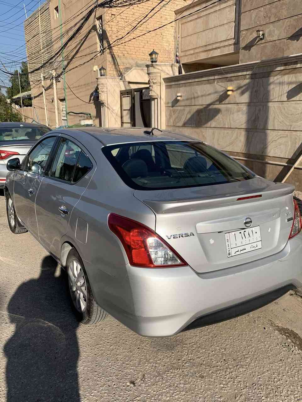 مرواس فقط 
نيسان فيرسا ١٨ 
السياره نضيفه وماشيه٨٤ شاشه كامره مانع انزلاق مثبت  سرعه شعدك مرواس دزلي  رقم كربلاء  والسياره احلى من الصور وفول نضيفه 
الحادث جاملغ وشويه من البنيد صوره موجوده بمريكا
بيع او مرواس عادي 
ع الرقم واتساب موجود اتصل وبخدمتك
***********
