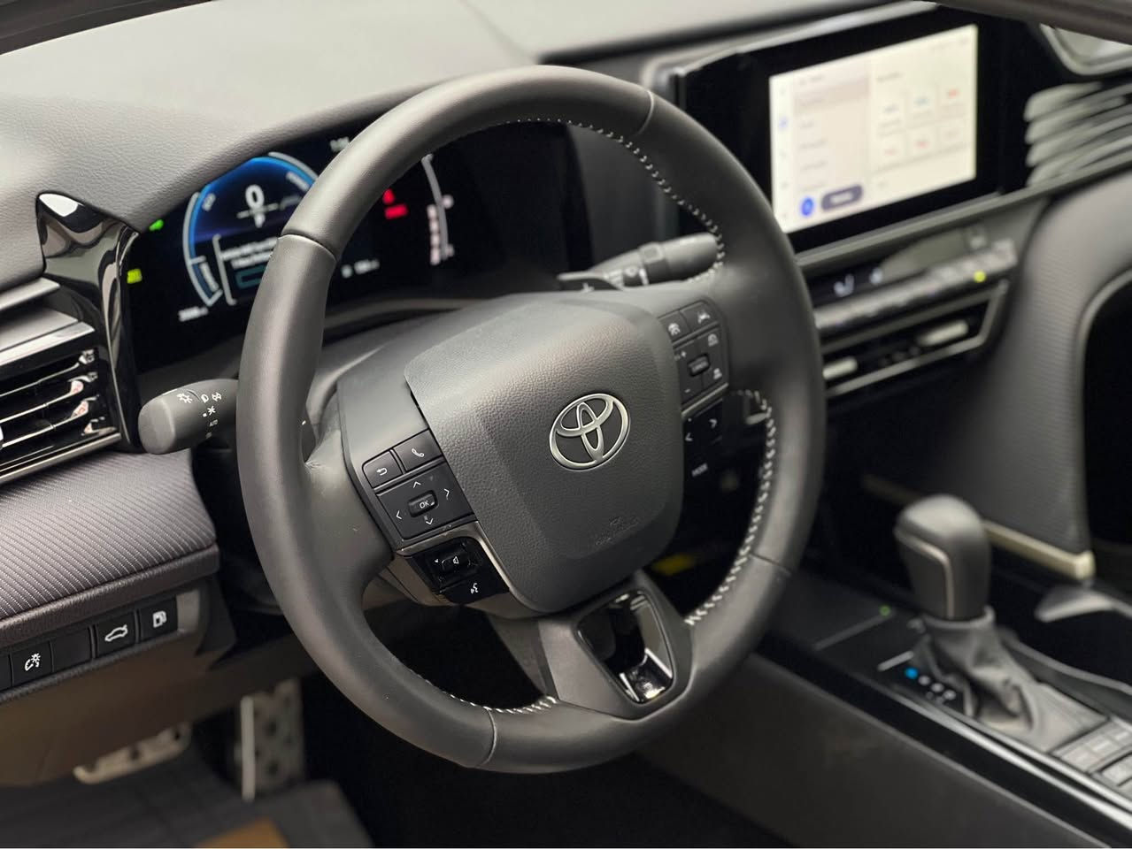 Toyota Camry 2025
تويوتا كامري 2025
مواصفات LE

مكينة 4 سلندر حجم 2.5 لتر تنفس طبيعي
ماشية 3,500 ميل و بحالة ممتازة 

لون سمنتي غامق 😍

ضرر السيارة بابين صبغ بدون دواخل  وايرباك سقف سستم شركة السيارة كلش حلوة و نظيفة مكفولة من كير و محرك وكهربائيات….
السيارة مامرقمة تترقم ارقام شمالية..

ب  سعر (240$) ورقة و بيها مجال للطيبين

مكان السيارة

دهوك -معرض ارشف R-Shev
رقم51 من معارض التيرمينال 

***********
*********** دهوك, العراق
