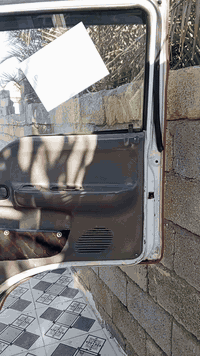 السلام عليكم كيه فونتيره للبيع رقم بغداد موديل 2000 مكينه خيط تبخير كير اكسل شاصي مكفوله كفاله عامه السعر 60 وبيهه مجال مكان السياره الرمادي جزيره الخالديه رقم التلفون ***********
