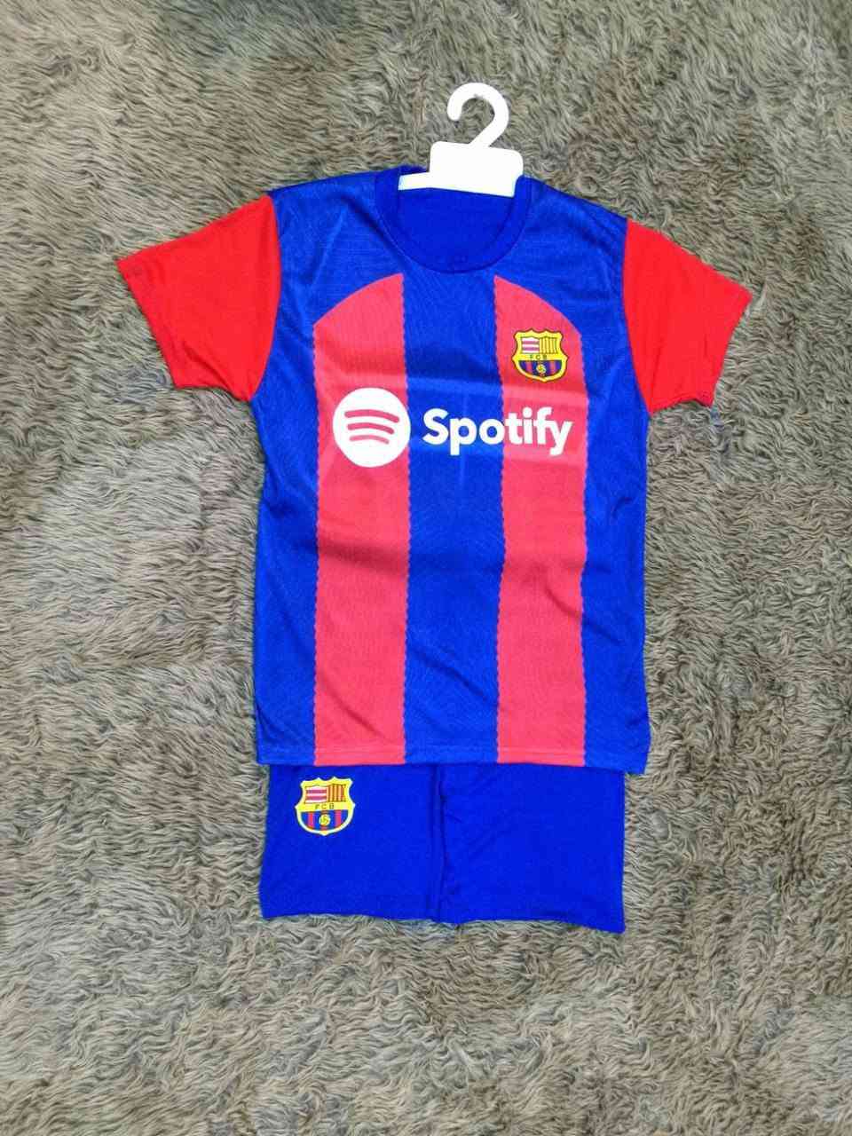 ياجبار 
دريس رياضي قياسات فحل حسب الطلب 
قياسm.l.xl 
سعر الدرزن 👈 24 👉 ألف 🇮🇶 
يوجد توصيل لجميع المحافظات 🇮🇶 
وات ساب
***********
https://t.me/firasjllw
https://www.facebook.com/share/g/1CGsoknqKe/
