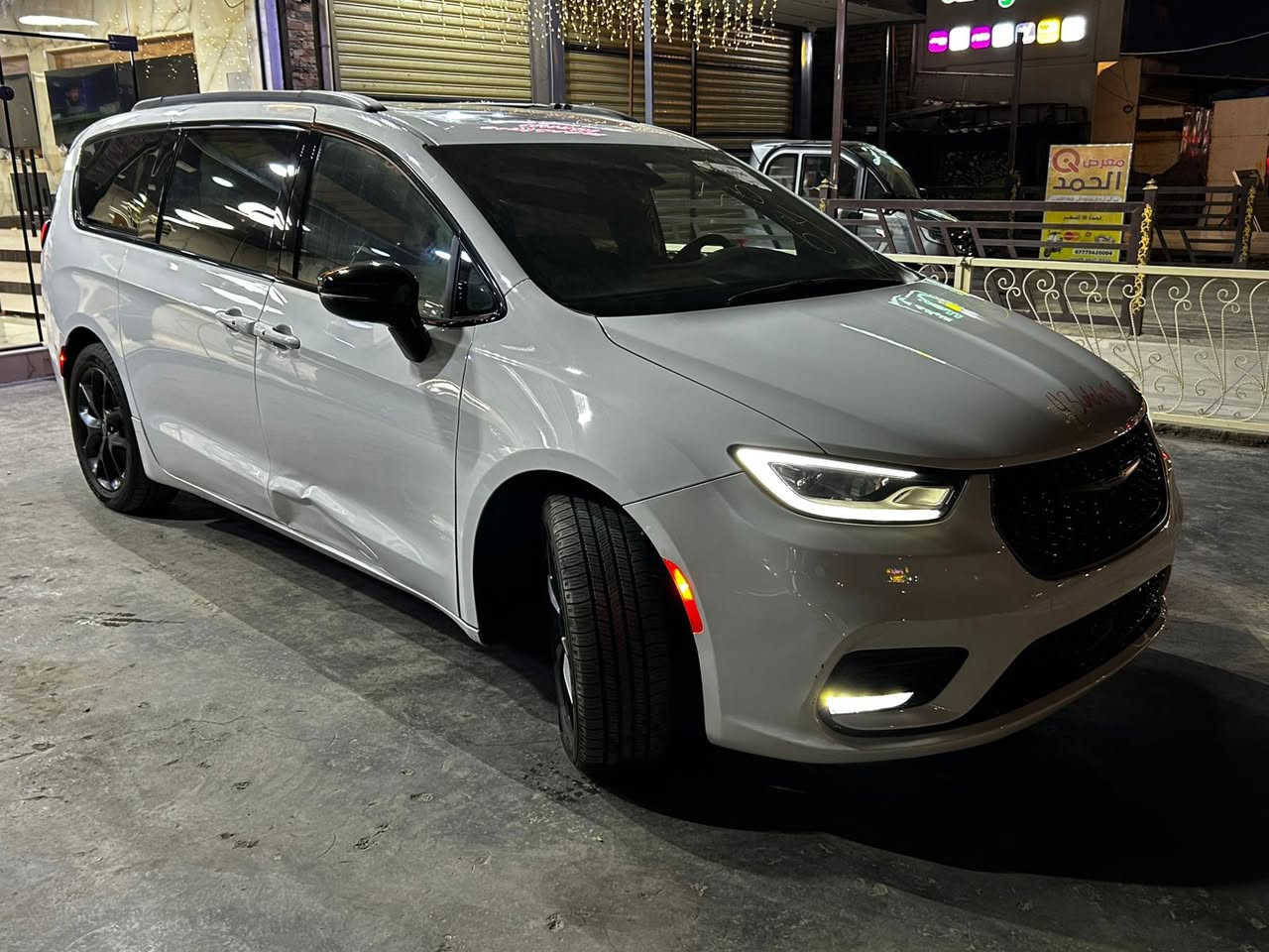 السلام عليكم 

باسفيكا 2025 لمتدد 

لون ابيض 

السياره مليانه مواصفات فول للاخير 

بانوراما كشنات تدفئه تبريد  الكشنات الاثنين كهربائيه 

ماشيه 27000 مايل

دخول جديد كتاب شهداد بغداد 

تباع على حادثها موضح في الصور 

للاتصال 

***********

العنوان بغداد حي القاهره
