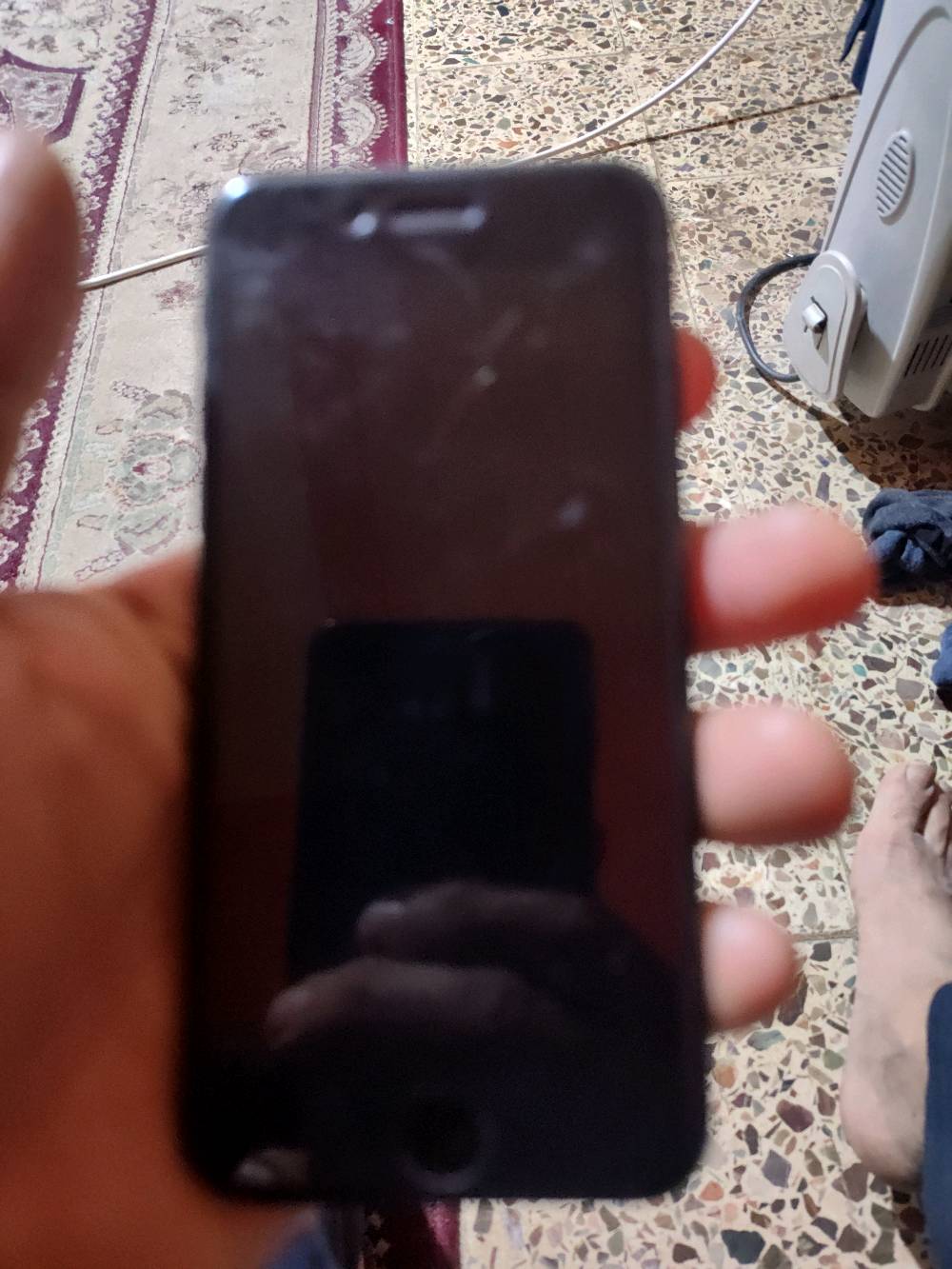 

للبيع جهاز iPhone SE الجيل الثالث، إصدار 2022. الشاشة 4.7 بوصة نوع Retina IPS LCD. المعالج A15 Bionic. يتوفر بسعة 64 جيجابايت و4 جيجابايت رام. الكاميرا 12 ميجابيكسل مع خاصية الشحن السريع. البطارية بحالة جيدة بنسبة 82%. الجهاز نظيف ويعمل بكفاءة عالية بدون مشاكل.