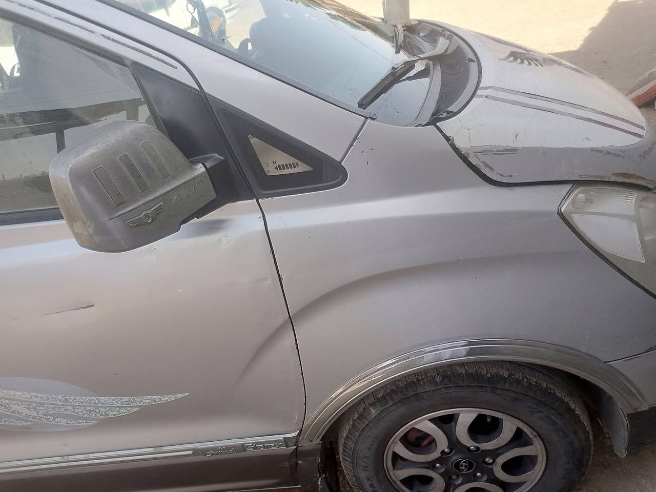 ستاركس مفتوح محور مسكر (٩) سلفر تبريد ثلج دينمو وسوبر راديترات جدد توني مبدلهن بيه دحجات بجنطه وبجاملخ خفيف كلش١٢٨/ بيه دحجات بجنطه وبجاملخ خفيف كلش موظحه بصور سياره مابيه لاخياس ولاشي...بيه تنقيص قليل.انا محتاج فلوسه . الي تفيده يراسلني وبيه مجال للي ريدها


**إذا كنت صاحب هذا الإعلان وتريد حذفه لأي سبب، رجاءا أرسل رسالة إلى الدعم الفني**